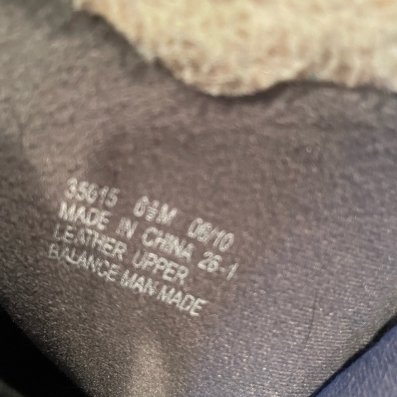 Clarks grey winter bootie 6.5 - Picture 3 of 3